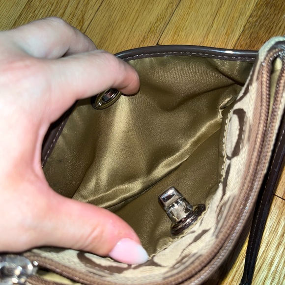 Coach Wristlet - Picture 5 of 8